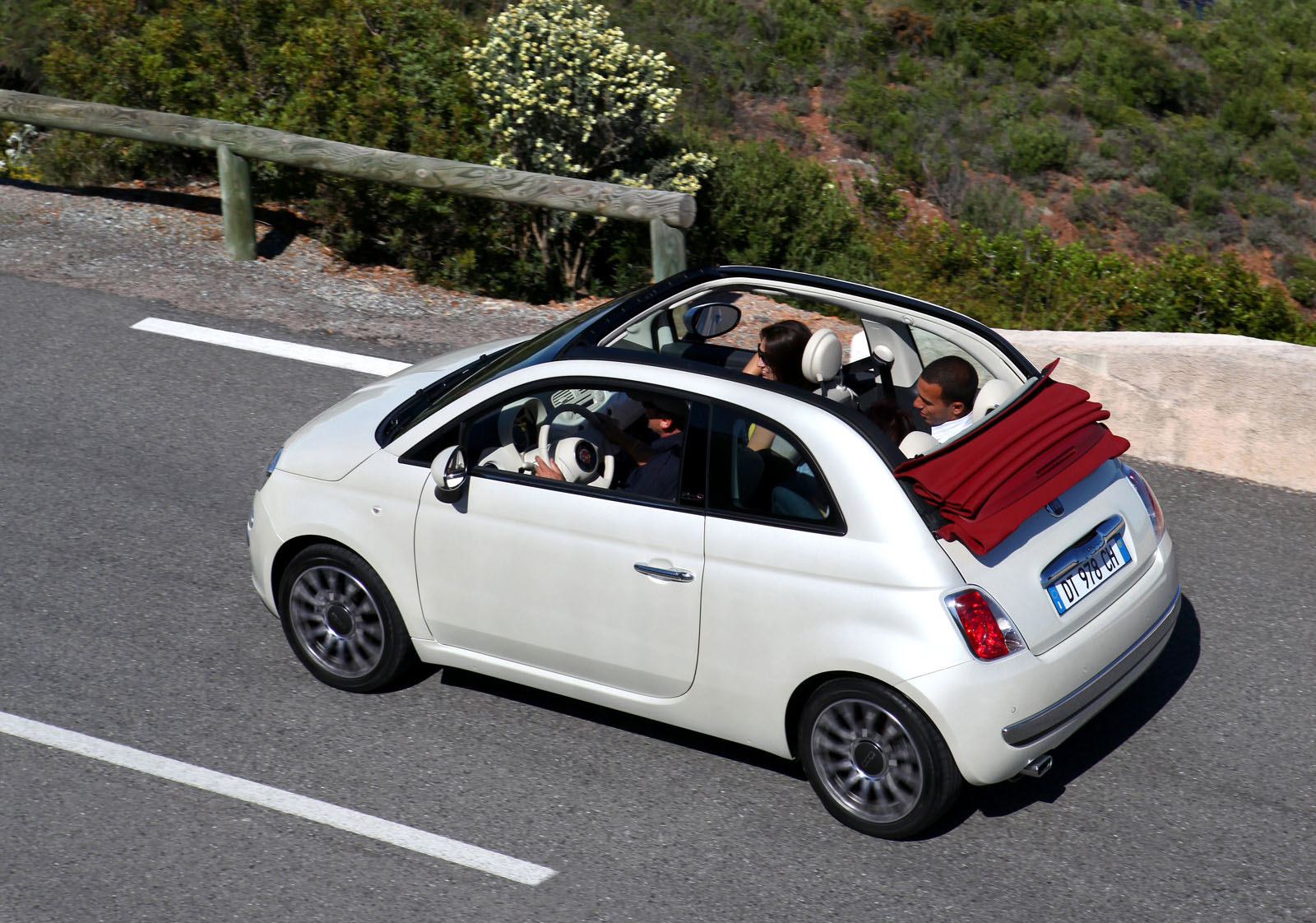 Fiat 500 cc • Group L. Cabriolet • Rental Center Crete