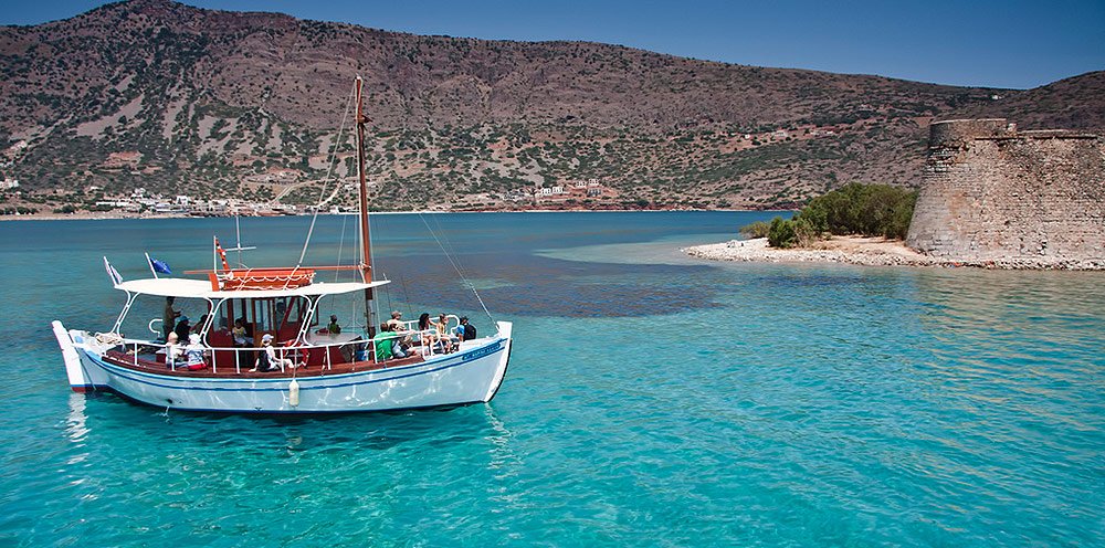 trip crete boat