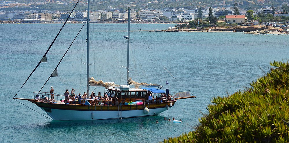 trip crete boat