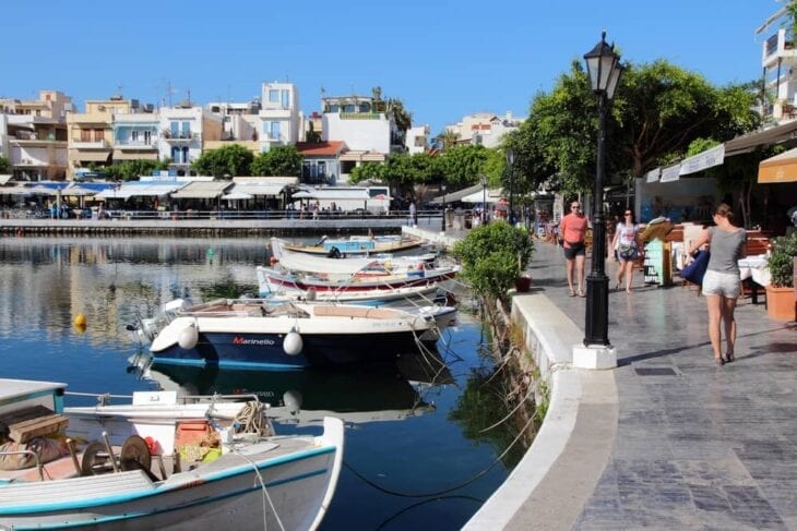 Spaziergang um den See Agios Nikolaos