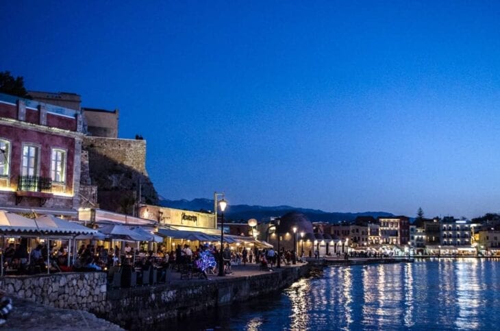 Chania di notte”