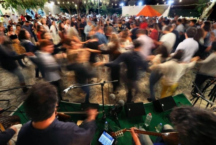 Cretan Fiesta and Dances