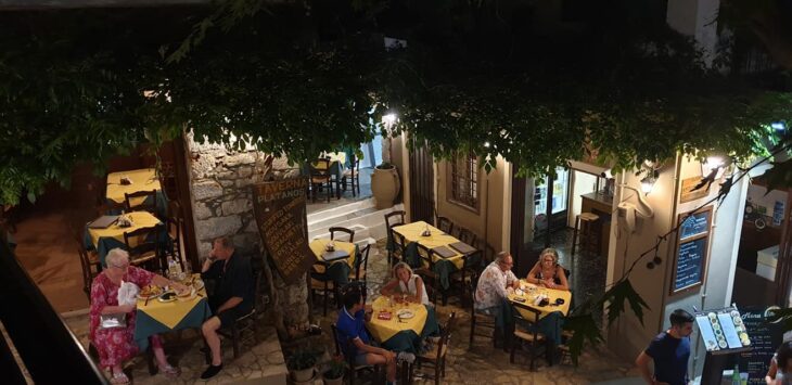 Platanos taverna in Kritsa