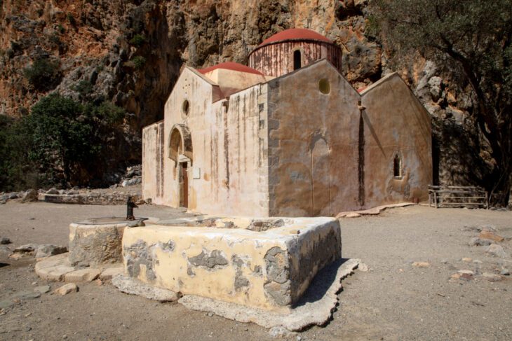  Agios Antonios Kerk in Agiofaraggo