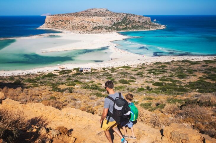 Vader en zoon in Balos Lagoon