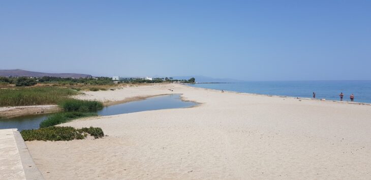 Aposelemi Beach