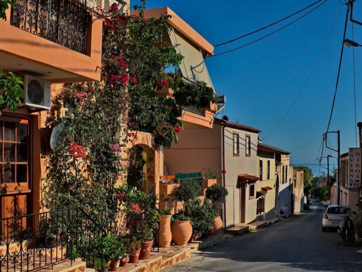 Kato Daratso Street
