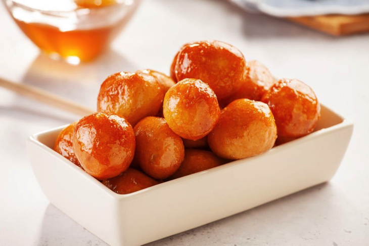 Hausgemachte griechische Loukoumades