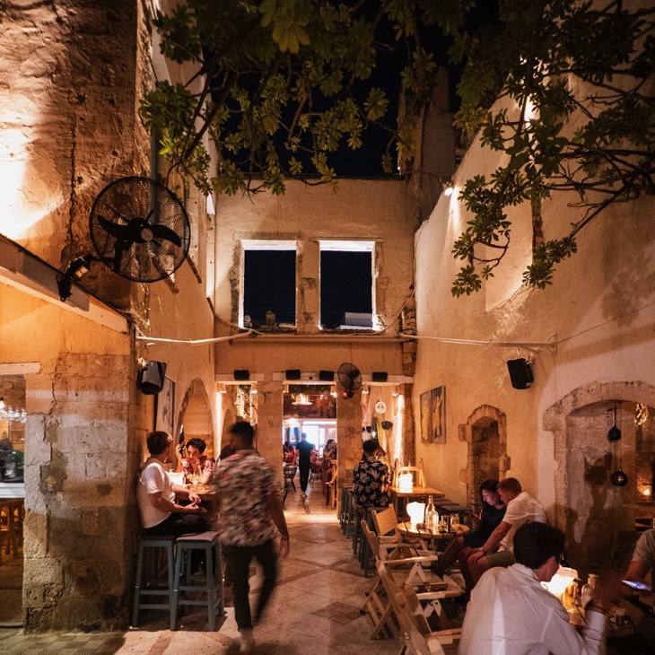 Sinagogi Coctail Bar