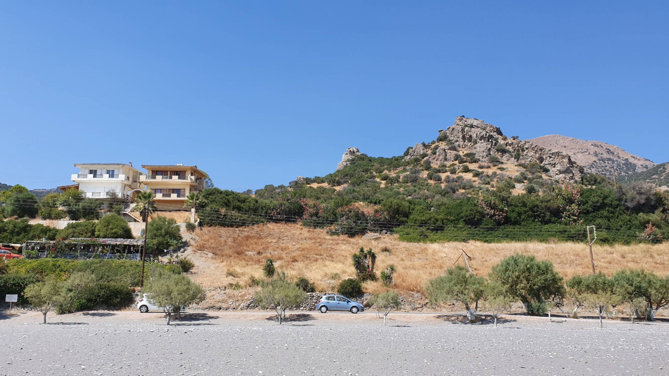 Kastri Beach Parking
