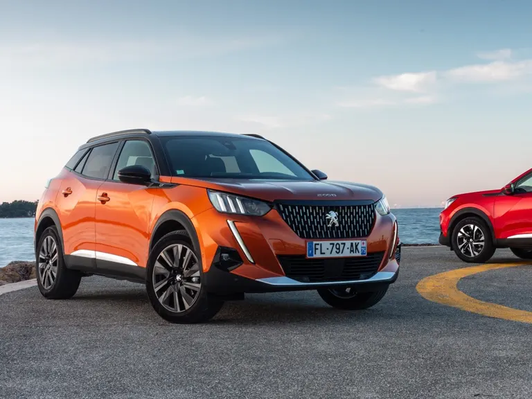 Peugeot e-2008 Elektrische auto's op Kreta